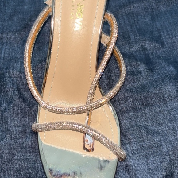 Shoes - Picture 2 of 2